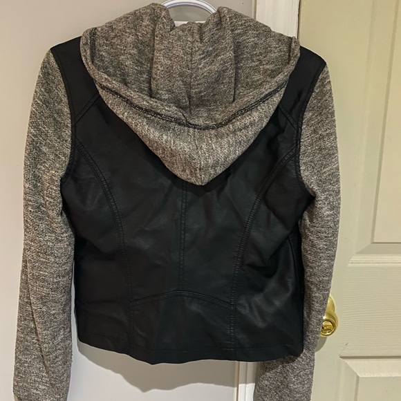 Leather Jacket with hood - Picture 2 of 2